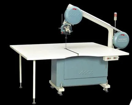 Máy cắt vòng MAX 900B Có biến tần điều tốc